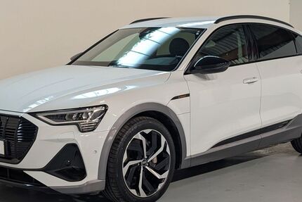 Audi e-tron 41.790 km 34.975 &euro; Ellerhoop bei Hamburg 25373