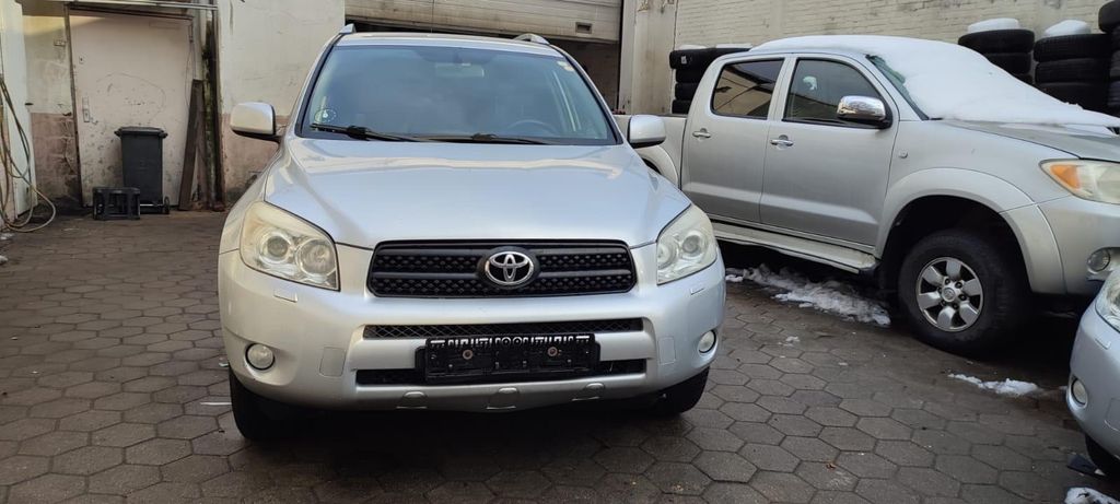 Toyota RAV 4 206.129 km 5.800 &euro; hamburg 20539