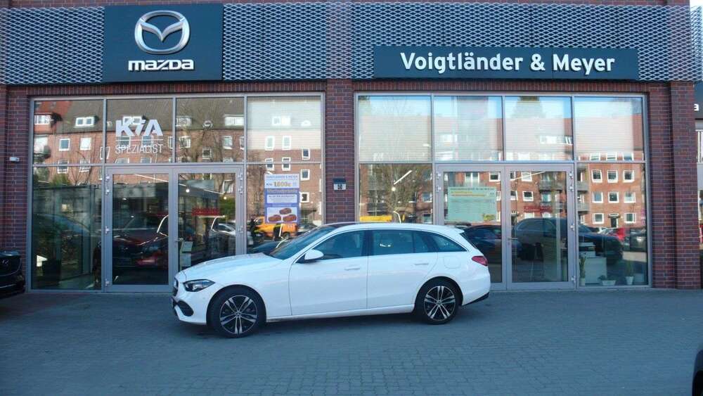 Mercedes-Benz 300 24.275 km 36.884 &euro; Hamburg 22049