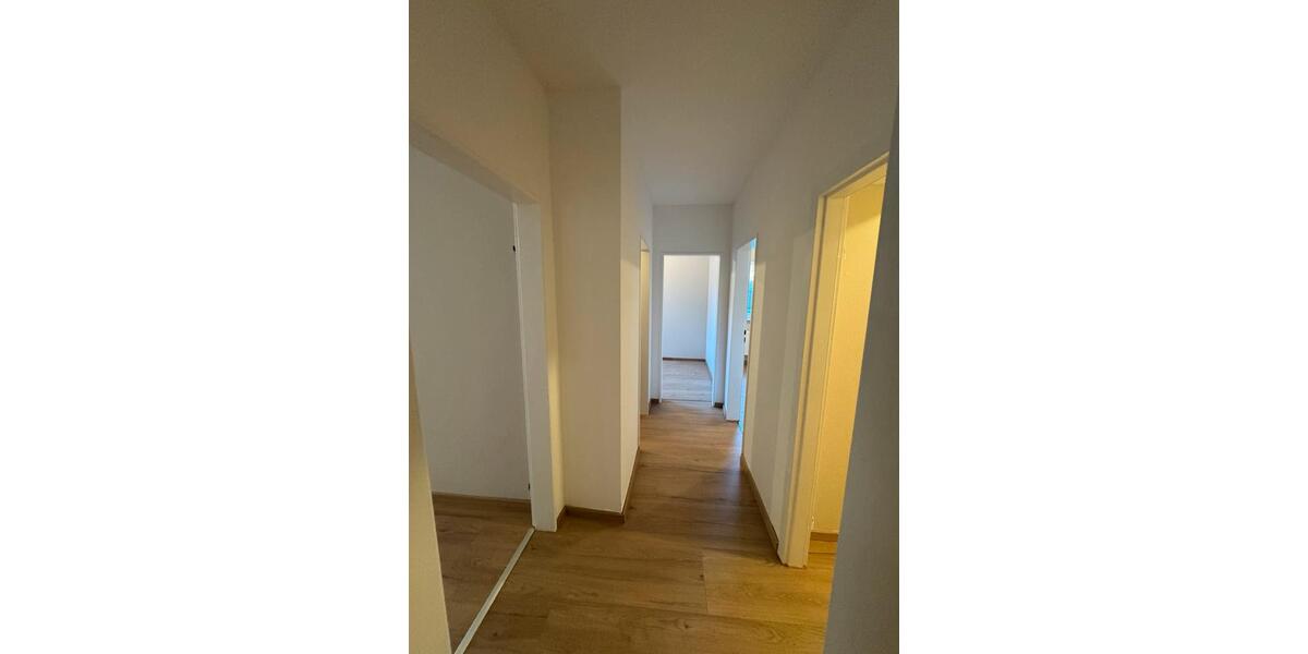 Etagenwohnung Hamburg Wandsbek - 3 Zimmer, 65 m&sup2;, 1.300&euro; | Angebot:25483310