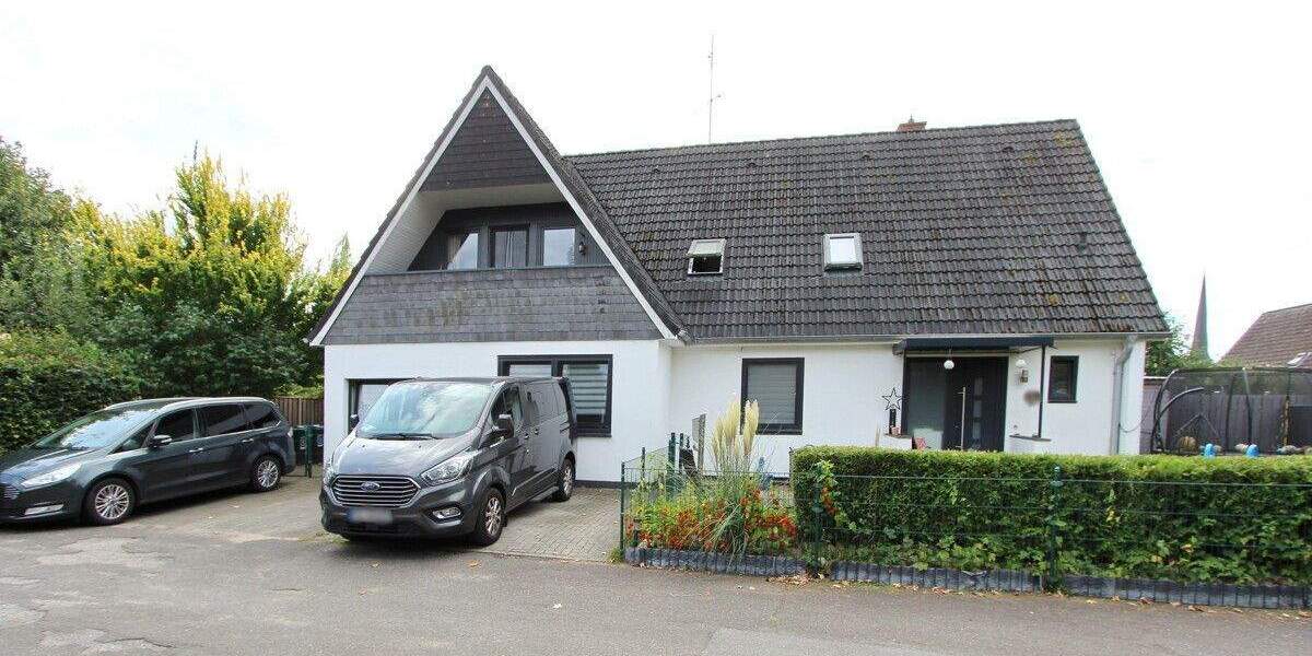 Einfamilienhaus Barmstedt - 9 Zimmer, 237 m&sup2;, 529.000&euro; | Angebot:25743534
