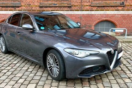Alfa Romeo Giulia 71.500 km 24.700 &euro; Hamburg 20253