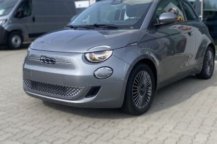 Fiat 500e 10.404 km 14.900 &euro; Hamburg 22525