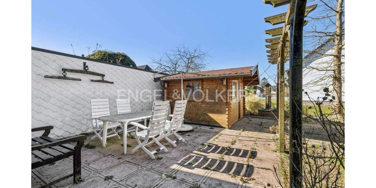 Mehrfamilienhaus, Wohnhaus Ammersbek Siedlung Daheim-Heimgarten - 8 Zimmer, 174 m&sup2;, 498.000&euro; | Angebot:25701558