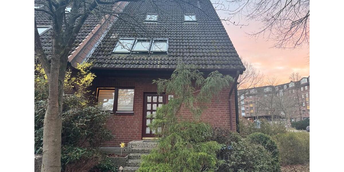 Reihenhaus Hamburg Niendorf - 6 Zimmer, 160 m&sup2;, 695.000&euro; | Angebot:24454796