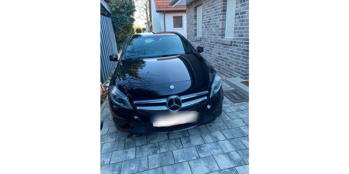 Mercedes-Benz A 180 76.000 km 11.000 &euro; Hamburg 20537