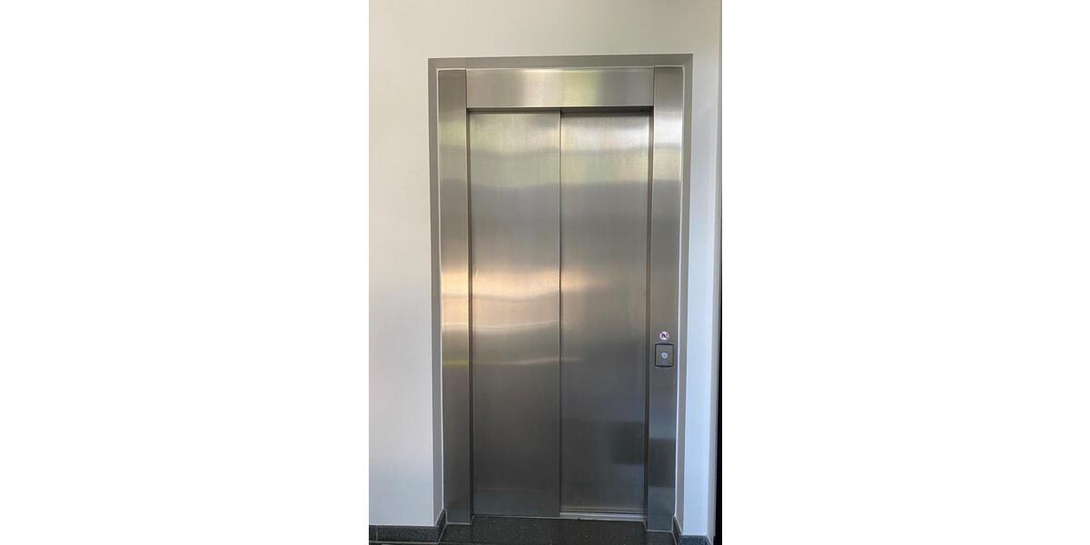 Etagenwohnung Hamburg Altstadt - 3 Zimmer, 122 m&sup2;, 2.590&euro; | Angebot:25546486