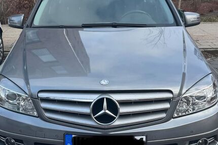 Mercedes-Benz C 180 106.000 km 8.990 &euro; Hamburg 22159