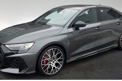 Audi RS3 6.637 km 64.450 &euro; Hamburg 22529
