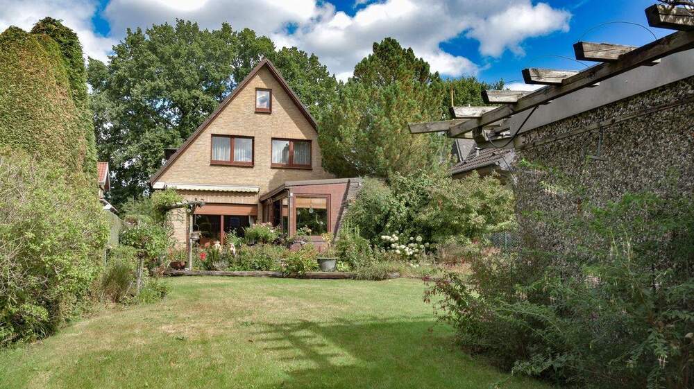 Einfamilienhaus Hamburg Bramfeld - 7 Zimmer, 206 m&sup2;, 885.000&euro; | Angebot:25666665