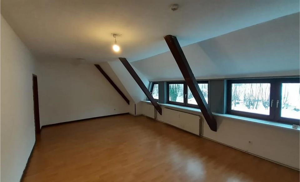 Dachgeschoßwohnung Hoisdorf - 4 Zimmer, 131 m&sup2;, 1.809&euro; | Angebot:24705483