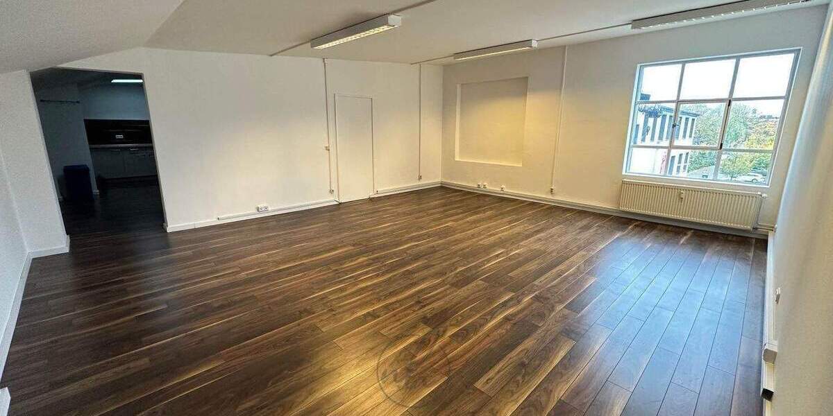 Gewerbeobjekt Hamburg Wandsbek - 4 Zimmer, 145 m&sup2;, 1.450&euro; | Angebot:25910360