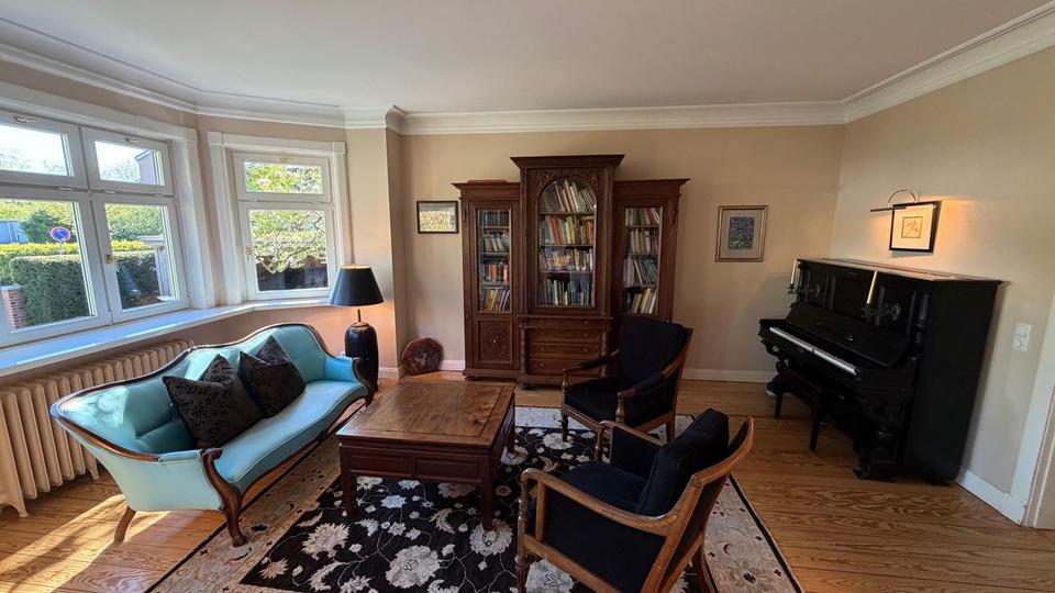 Villa Norderstedt Garstedt - 9 Zimmer, 270 m&sup2;, 1.450.000&euro; | Angebot:26808293
