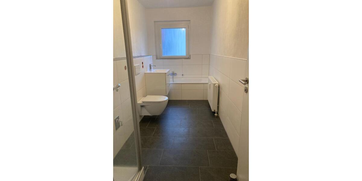 Etagenwohnung Pinneberg - 4.5 Zimmer, 109 m&sup2;, 1.380&euro; | Angebot:25783890