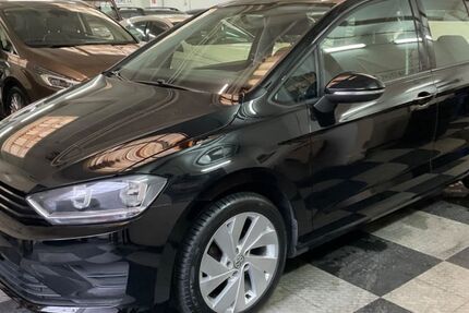 VW Golf Sportsvan 87.066 km 9.999 &euro; Hamburg 22087