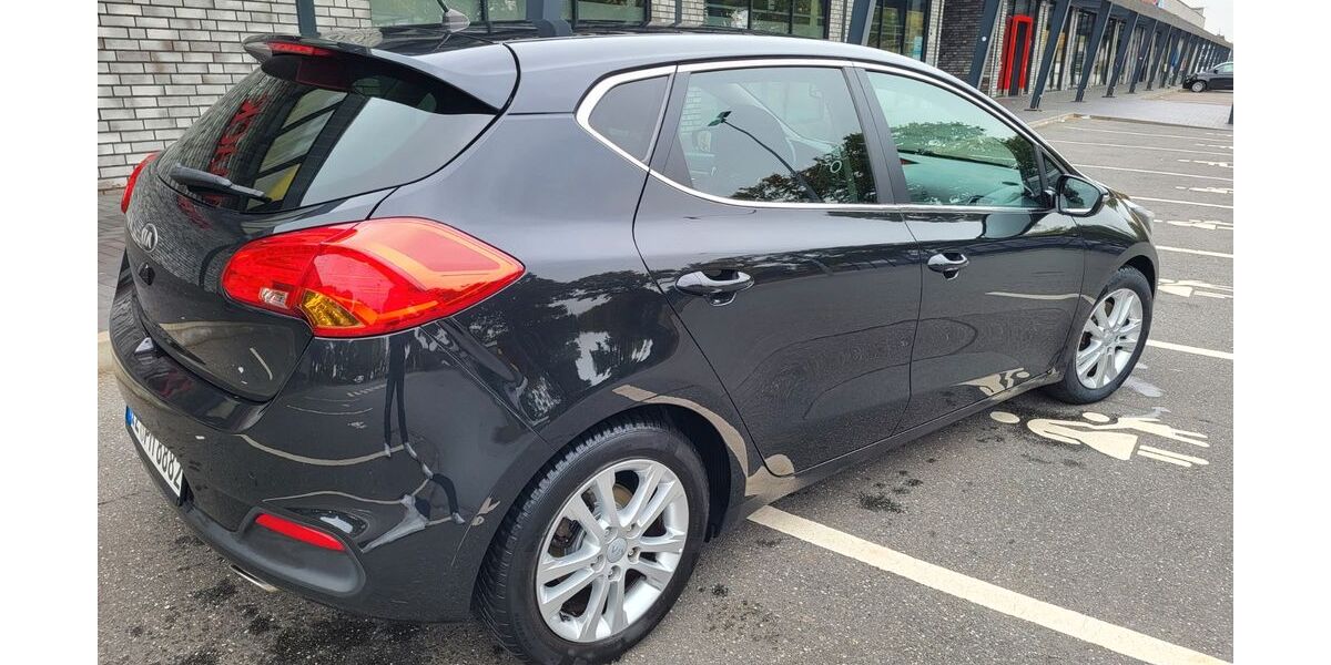 Kia ceed / Ceed 164.000 km 5.300 &euro; Kiebitzreihe 25368