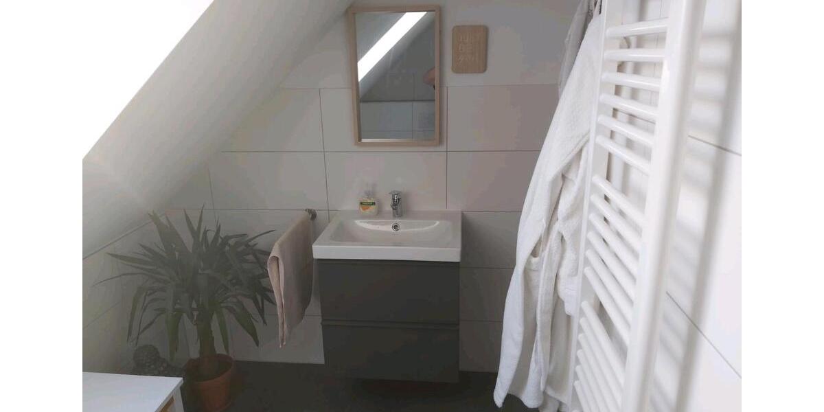 Dachgeschoßwohnung Bad Oldesloe - 2 Zimmer, 70 m&sup2;, 800&euro; | Angebot:25403762