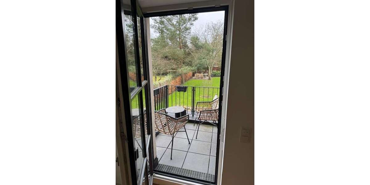 Etagenwohnung Hamburg Altona - 2.5 Zimmer, 67 m&sup2;, 1.665&euro; | Angebot:26013100