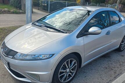 Honda Civic 120.000 km 9.999 &euro; Hamburg 22145
