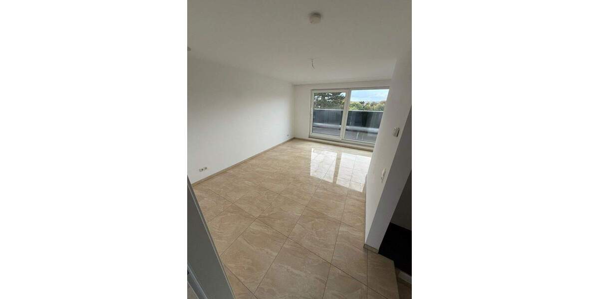 Reihenmittelhaus Hamburg Eißendorf - 6 Zimmer, 155 m&sup2;, 2.300&euro; | Angebot:25820930