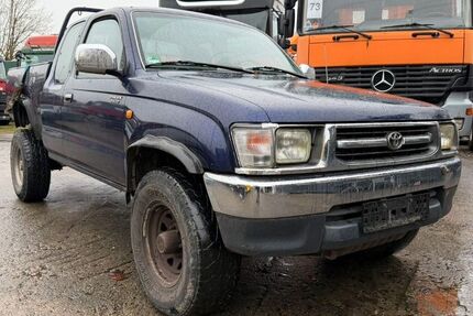 Toyota Hilux 232.281 km 9.500 &euro; Hamburg 21031