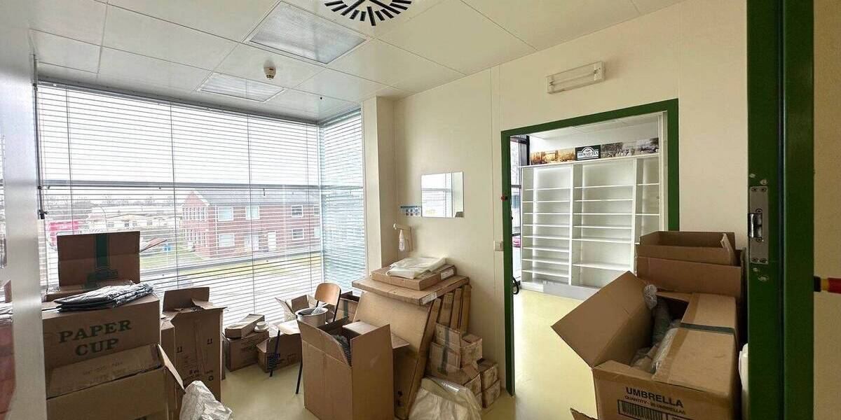 Gewerbeobjekt Barsbüttel - 9 Zimmer, 122 m&sup2;, 1.464&euro; | Angebot:25692078