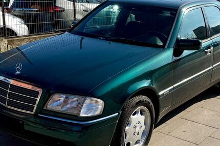 Mercedes-Benz C 230 199.000 km 4.990 &euro; Hamburg 20097