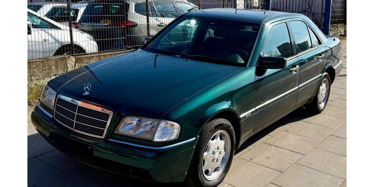 Mercedes-Benz C 230 199.000 km 4.990 &euro; Hamburg 20097