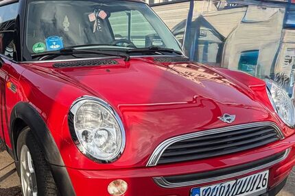 Mini ONE 196.000 km 1.750 &euro; Hamburg 20359