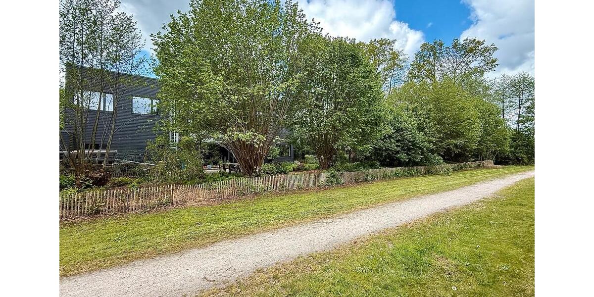 Einfamilienhaus Barmstedt - 8 Zimmer, 400 m&sup2;, 799.000&euro; | Angebot:26594493