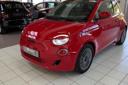 Fiat 500e 11.034 km 18.800 &euro; Hamburg 22525