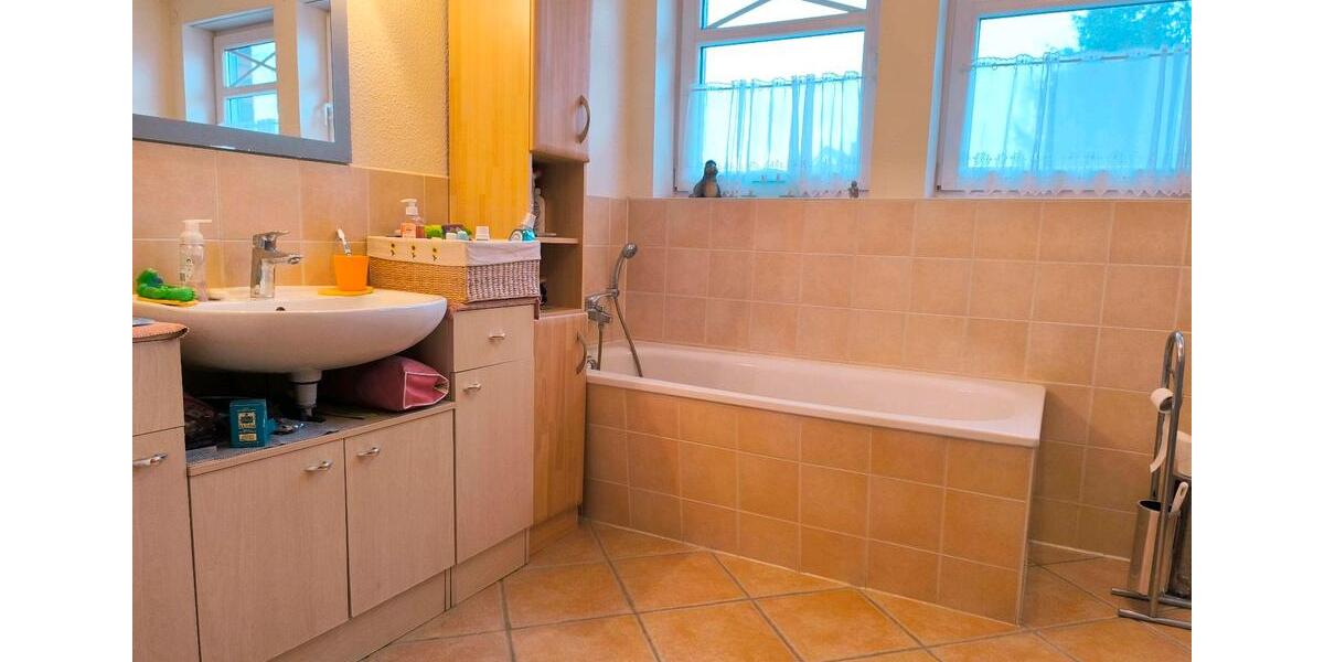 Doppelhaushälfte Halstenbek - 4 Zimmer, 120 m&sup2;, 690.000&euro; | Angebot:23725892