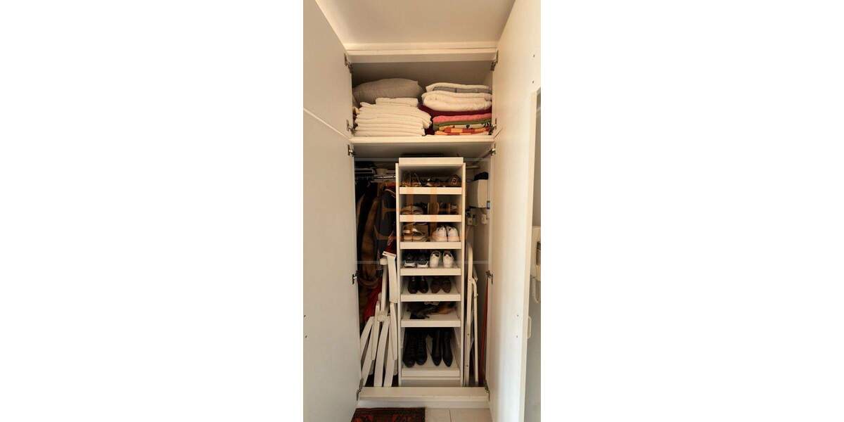 Lichtdurchflutete 2.-Zimmer Wohnung mit großem Balkon und Tiefgaragenstellplatz - Etagenwohnung Hamburg / Lurup Lurup | Angebot:25790655