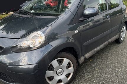 Toyota Aygo (X) 120.000 km 3.800 &euro; Hamburg 20537