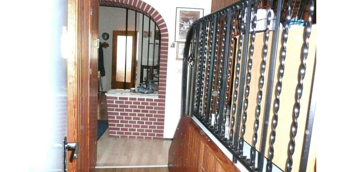 Mehrfamilienhaus, Wohnhaus Barmstedt - 5 Zimmer, 152 m&sup2;, 260.000&euro; | Angebot:25797276