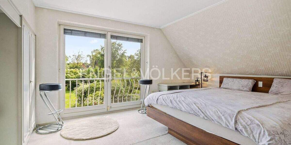 Einfamilienhaus Norderstedt Garstedt - 9 Zimmer, 317 m&sup2;, 1.100.000&euro; | Angebot:25701916