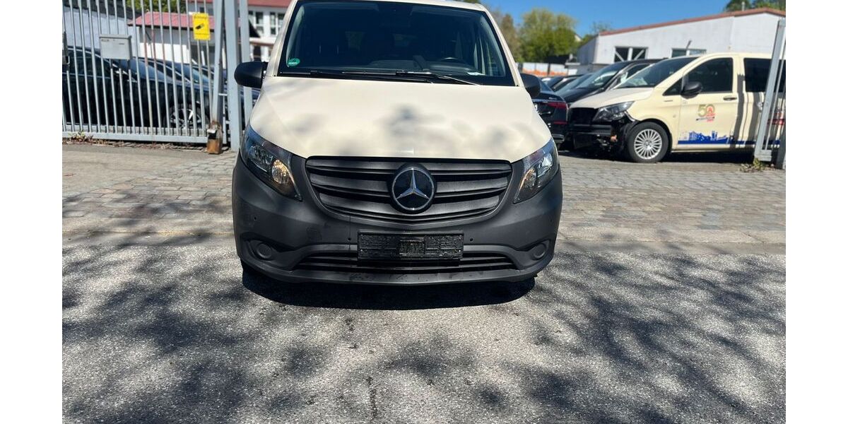 Mercedes-Benz Vito 415.000 km 15.300 &euro; Hamburg OT Hamm 20537