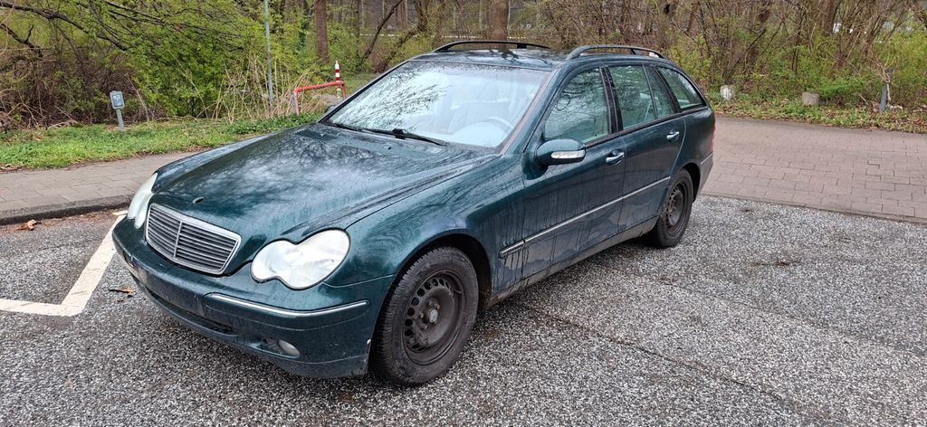 Mercedes-Benz C 180 234.000 km 1.390 &euro; Hamburg 22113