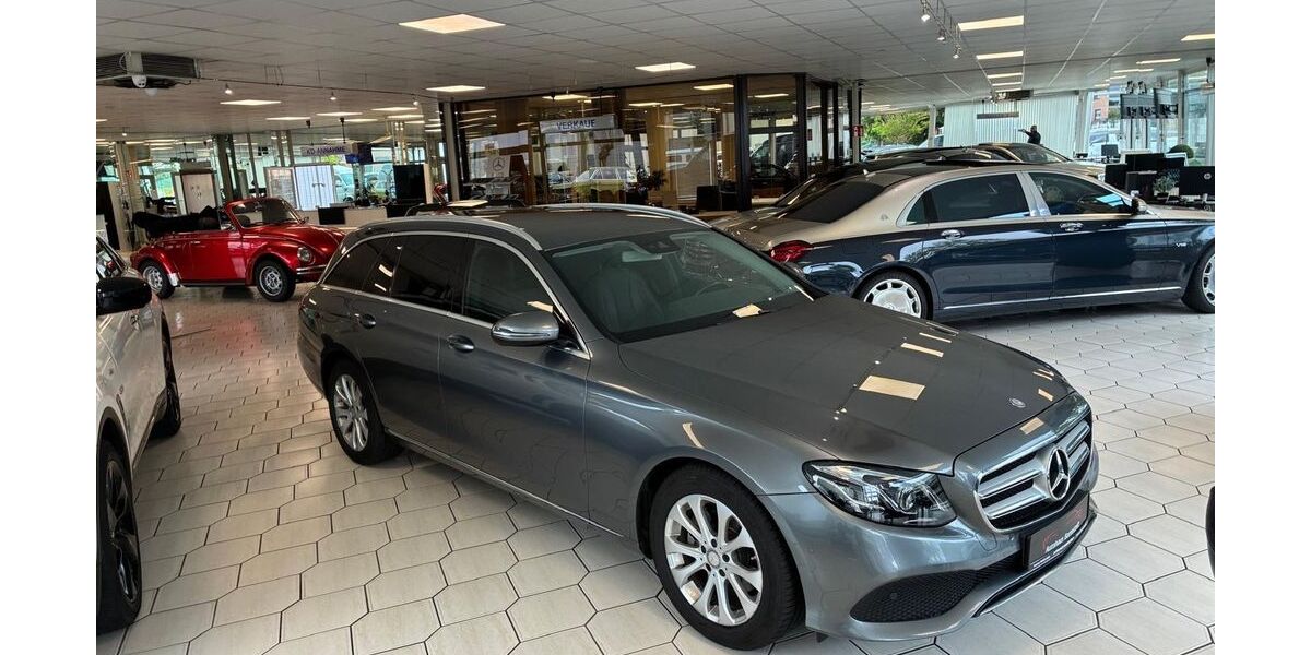 Mercedes-Benz E 220 177.000 km 16.900 &euro; Barmstedt 25355