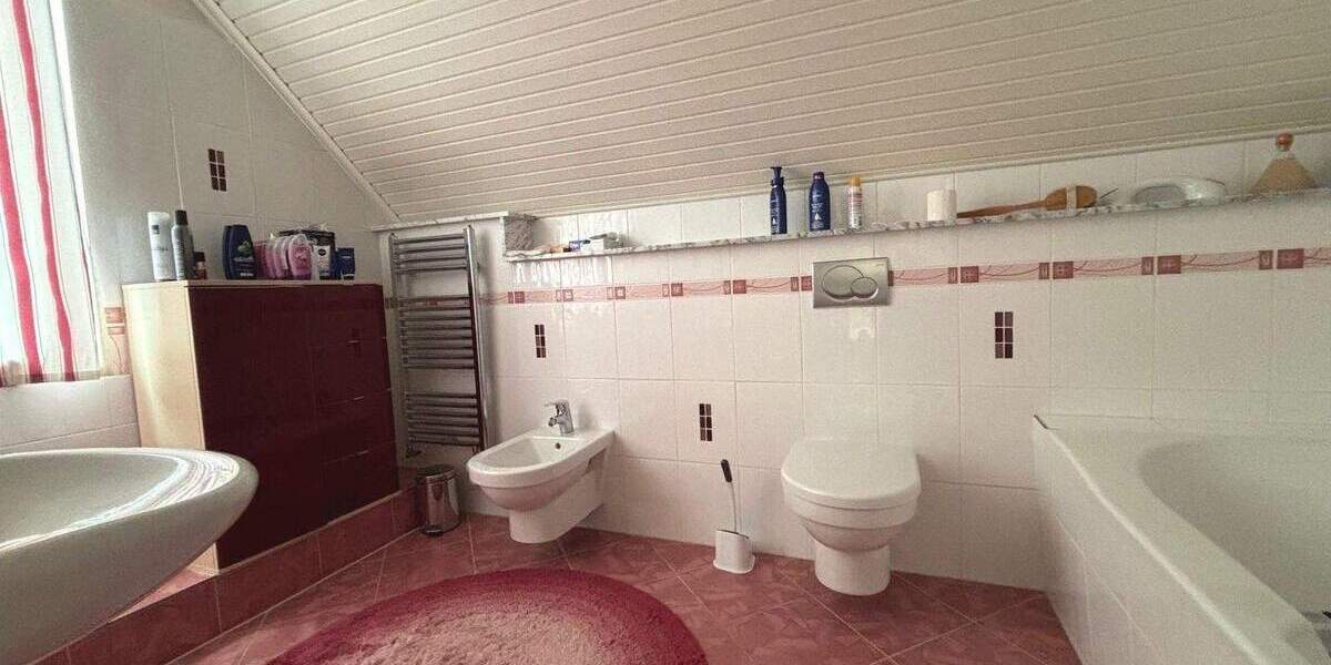 Reihenmittelhaus Bad Oldesloe - 5 Zimmer, 153 m&sup2;, 349.000&euro; | Angebot:25678315