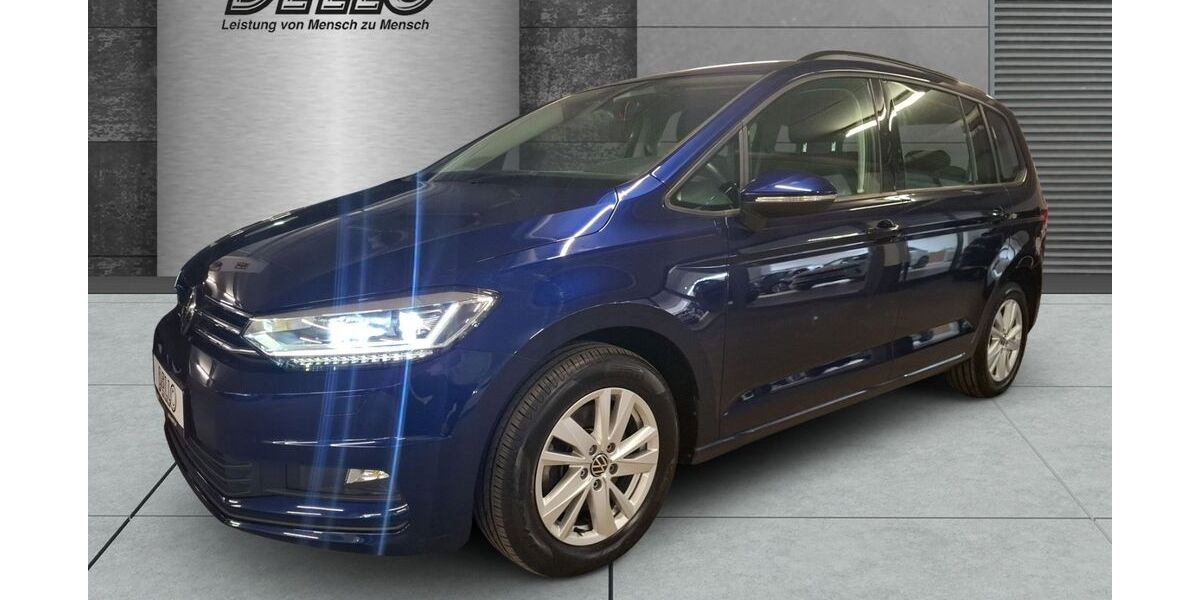 VW Touran 40.593 km 22.640 &euro; Hamburg 22047
