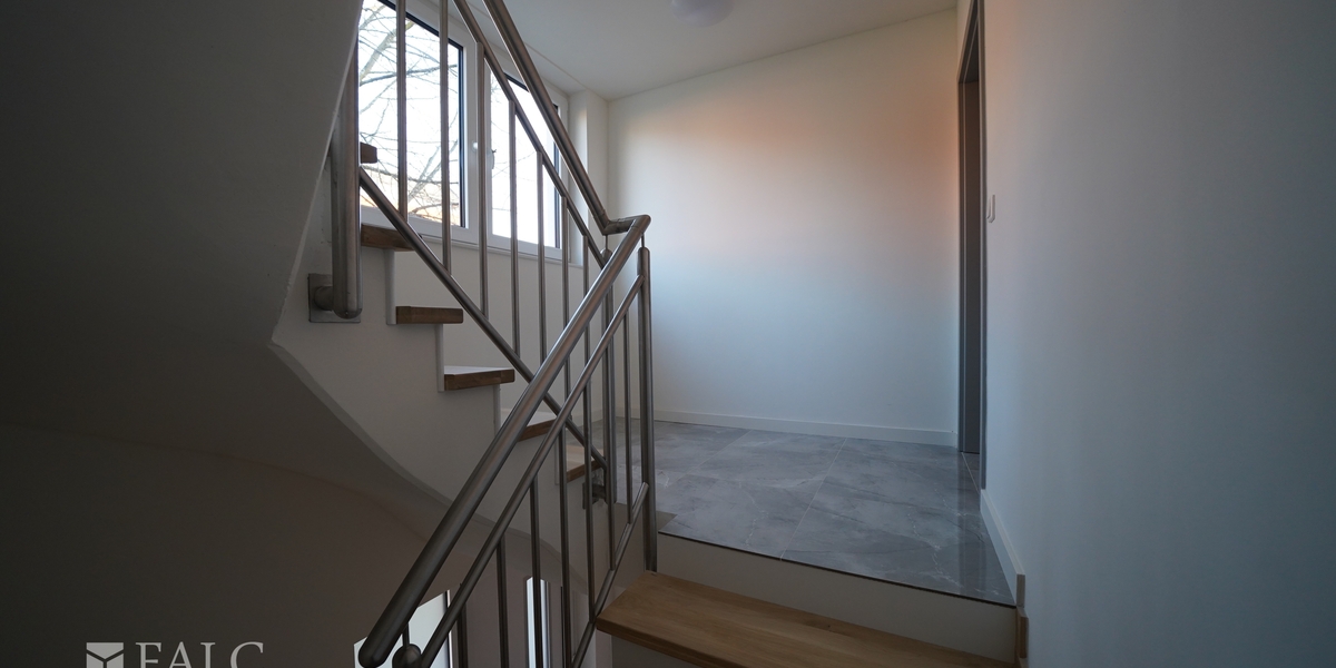 Energieeffizienter Neubau mit 3 Wohneinheiten und Business-Suite - Mehrfamilienhaus, Wohnhaus Hamburg Deutschland - Hamburg - Wandsbek | Angebot:24606235