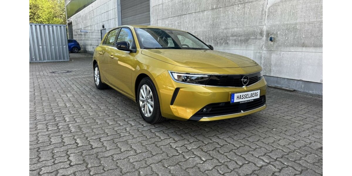 Opel Astra L INITIALE in AMBER Kult Gelb Metallic 1.001 km 19.999 &euro; Hamburg 22339