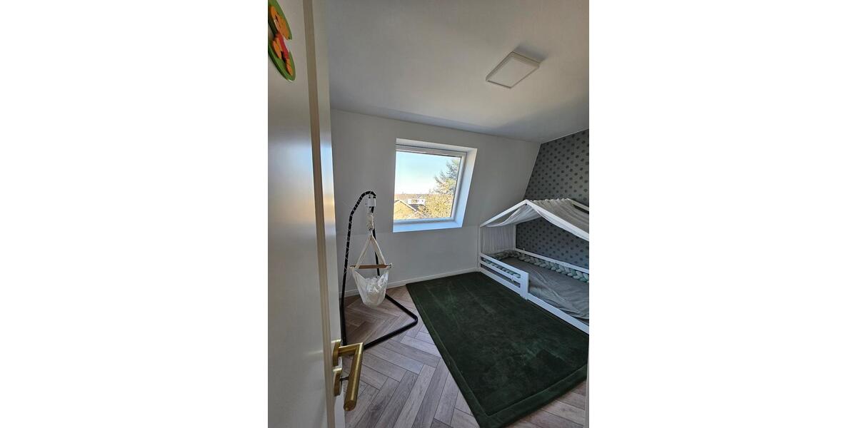 Einfamilienhaus Elmshorn - 7 Zimmer, 210 m&sup2;, 779.000&euro; | Angebot:25850586