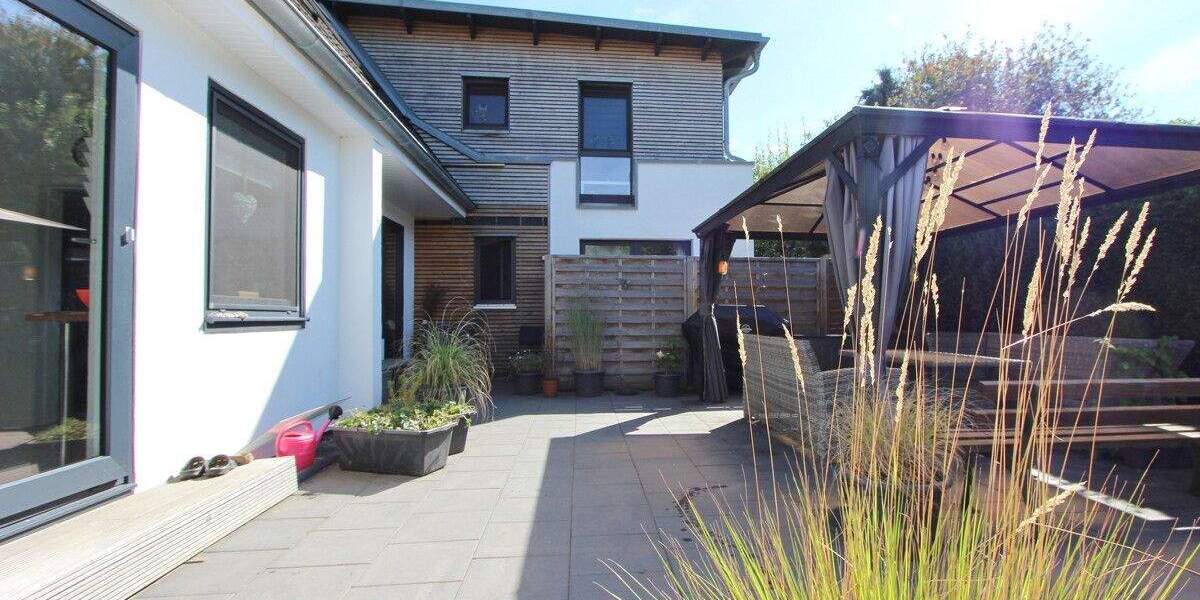 Einfamilienhaus Barmstedt - 9 Zimmer, 237 m&sup2;, 529.000&euro; | Angebot:25743534