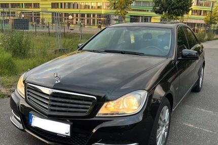 Mercedes-Benz C 200 142.000 km 11.800 &euro; Hamburg 22309
