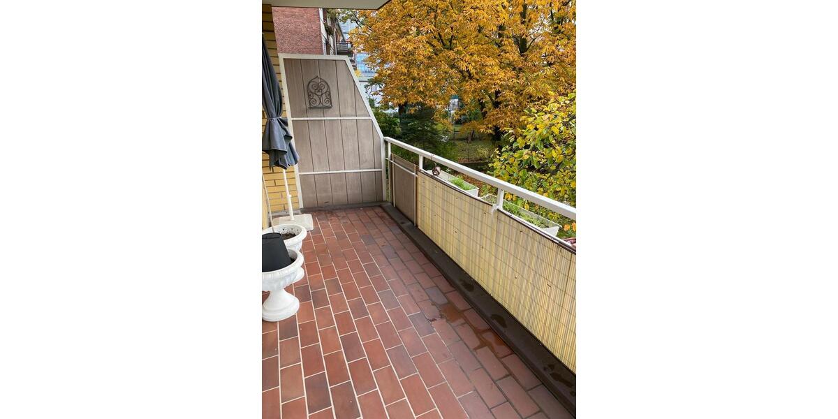 Etagenwohnung Hamburg Wandsbek - 1 Zimmer, 83 m&sup2;, 950&euro; | Angebot:25166694