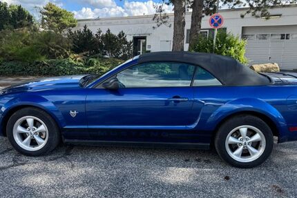 Ford Mustang 77.257 km 8.999 &euro; Barsbüttel 22885