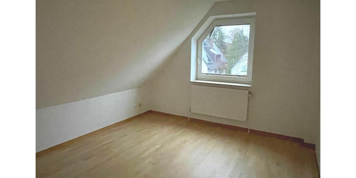 Dachgeschoßwohnung Hamburg Eimsbüttel - 3 Zimmer, 115 m&sup2;, 1.491&euro; | Angebot:25308027