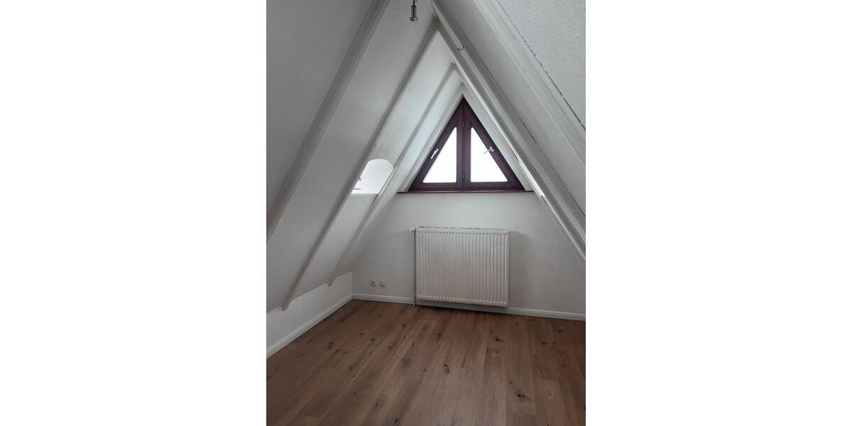 Dachgeschoßwohnung Hamburg Borgfelde - 1 Zimmer, 22 m&sup2;, 750&euro; | Angebot:25052197